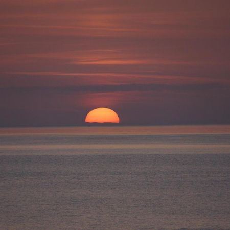 West Horizon Holiday Cottage 로친버 외부 사진