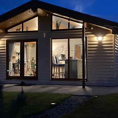 West Horizon Holiday Cottage 로친버 외부 사진