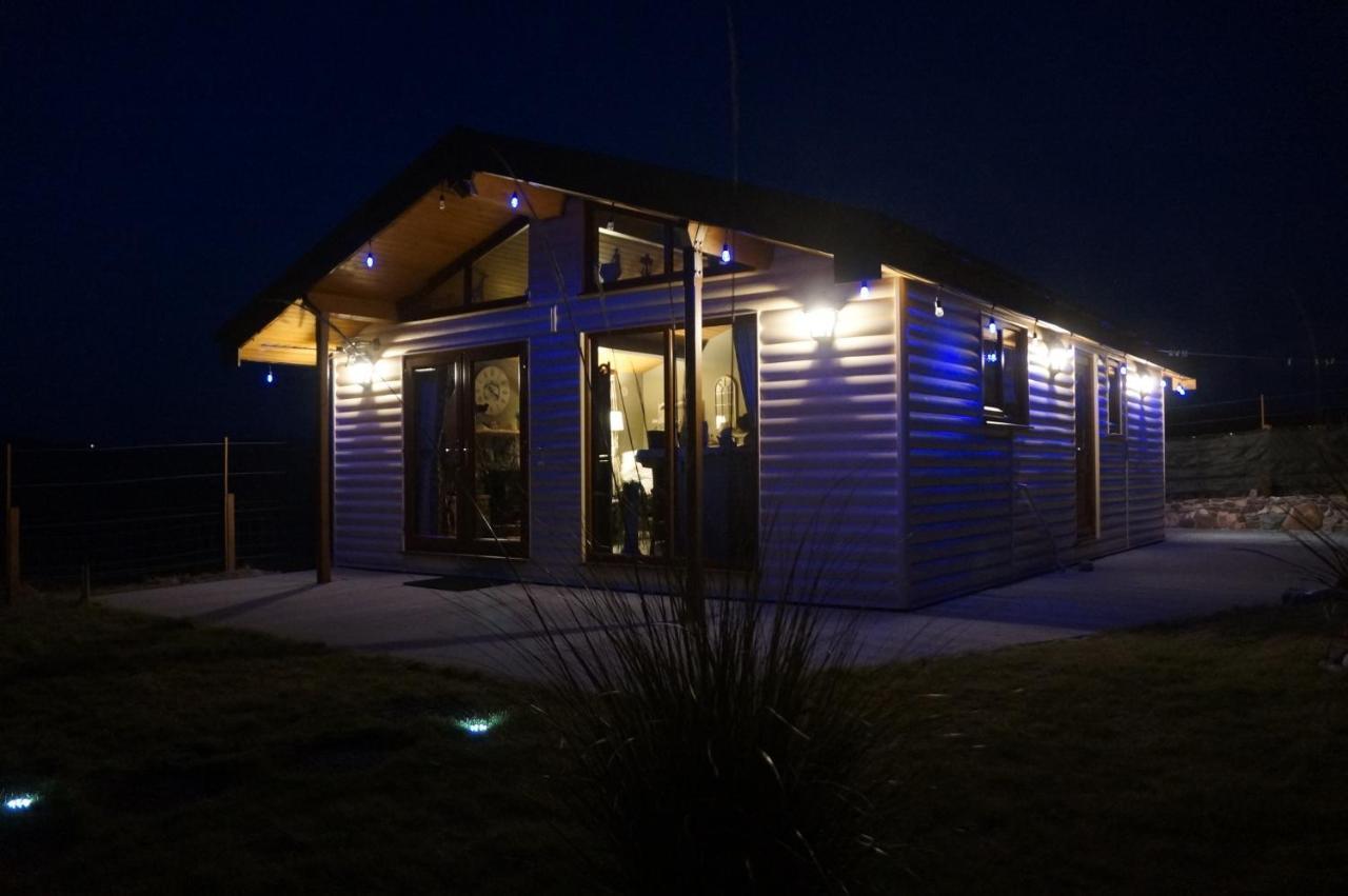 West Horizon Holiday Cottage 로친버 외부 사진