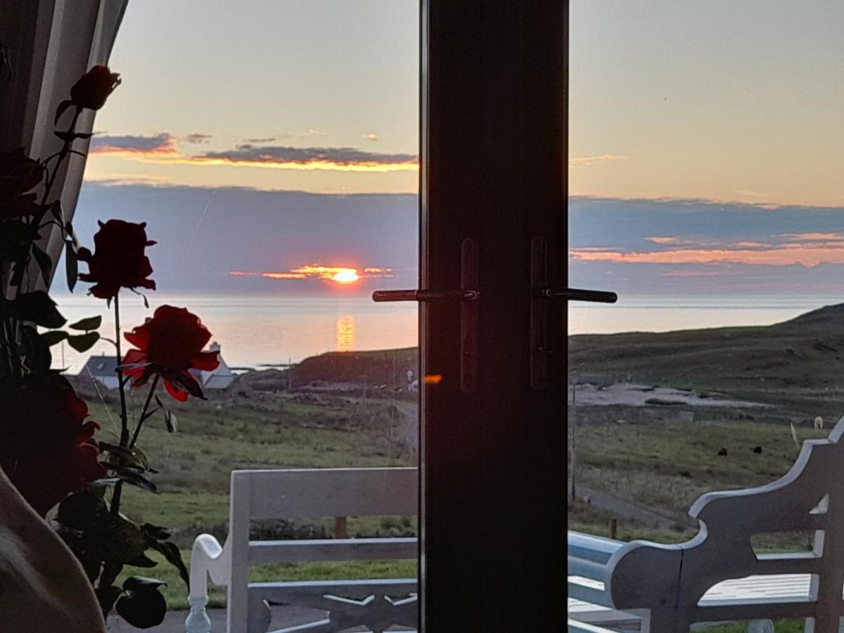 West Horizon Holiday Cottage 로친버 외부 사진