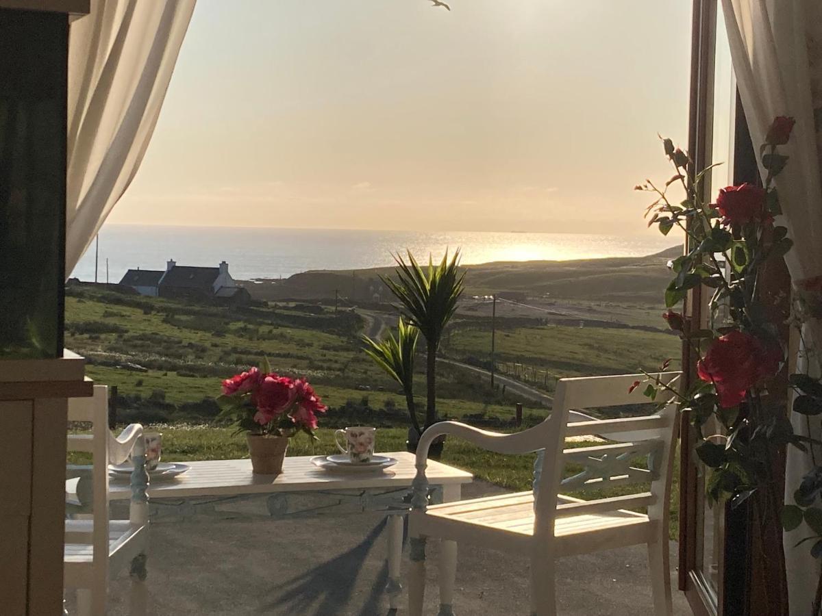 West Horizon Holiday Cottage 로친버 외부 사진